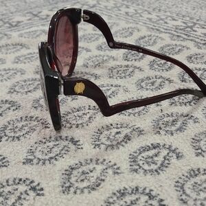 House of Harlow 1960 Robyn 04 Wine Sunglasses